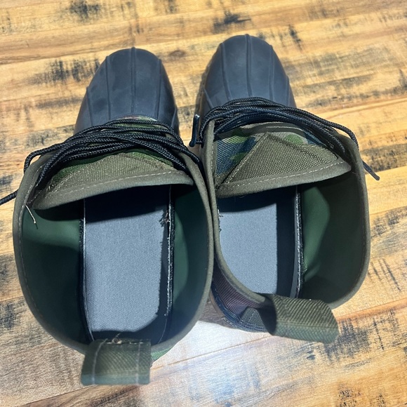 L.L. Bean Camo Duck Boots - Picture 2 of 6